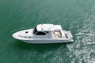 Pursuit OS 355 Offshore