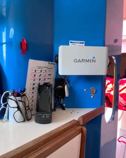 Yippee Kai Yay Yacht Photos Pics Navigation equipment and accessories on a Class 40 Antrim Design boat, 2009 model.