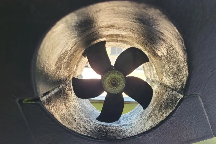 The Snapper Slapper Yacht Photos Pics Close-up of a 2014 Boston Whaler 315 Conquest Pilothouse propeller.