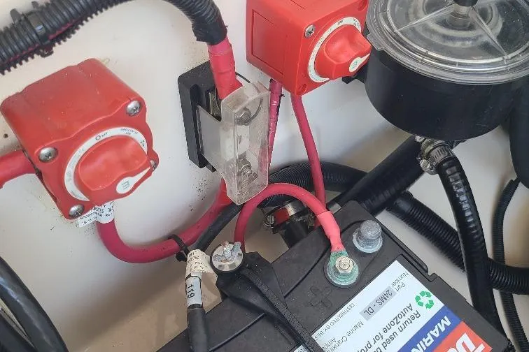 The Snapper Slapper Yacht Photos Pics Battery and wiring setup in a 2014 Boston Whaler 315 Conquest Pilothouse boat.