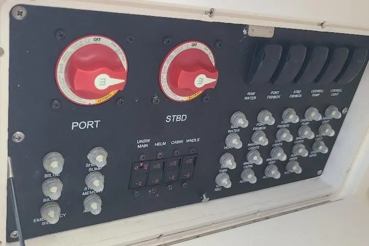 The Snapper Slapper Yacht Photos Pics Control panel of a 2014 Boston Whaler 315 Conquest Pilothouse boat.