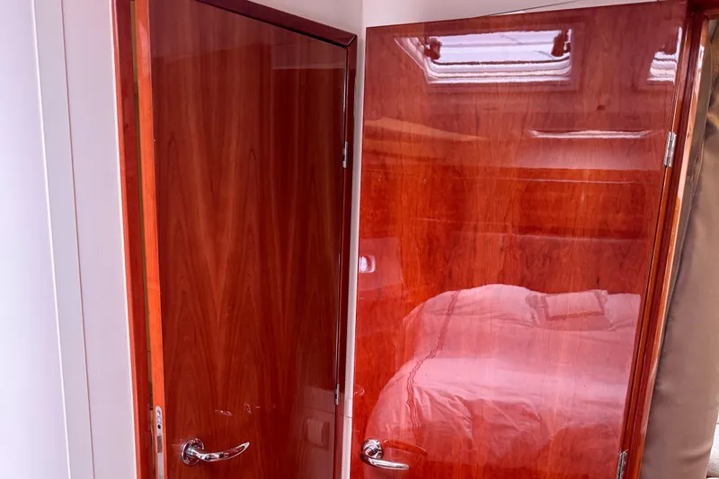 Red's Goose Yacht Photos Pics 