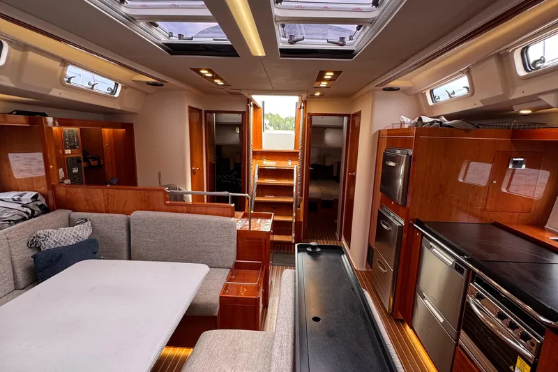 Red's Goose Yacht Photos Pics 