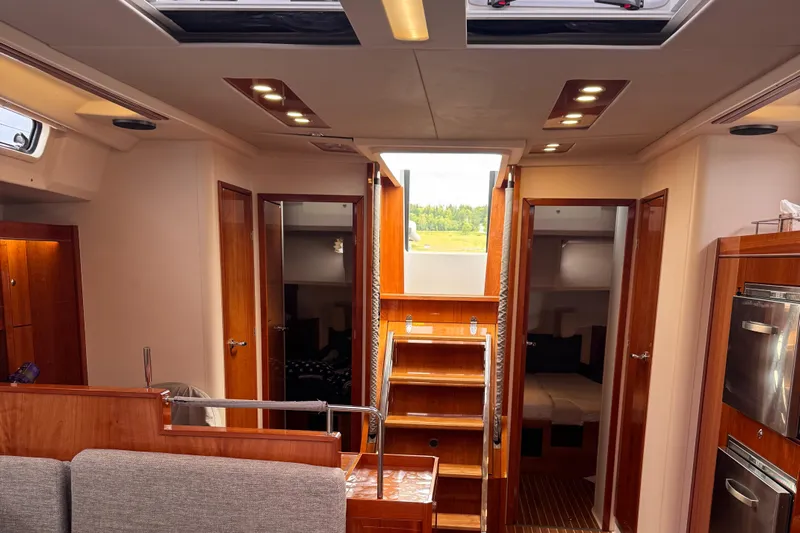 Red's Goose Yacht Photos Pics 