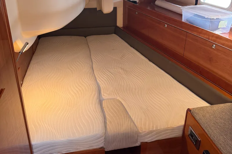 Red's Goose Yacht Photos Pics 