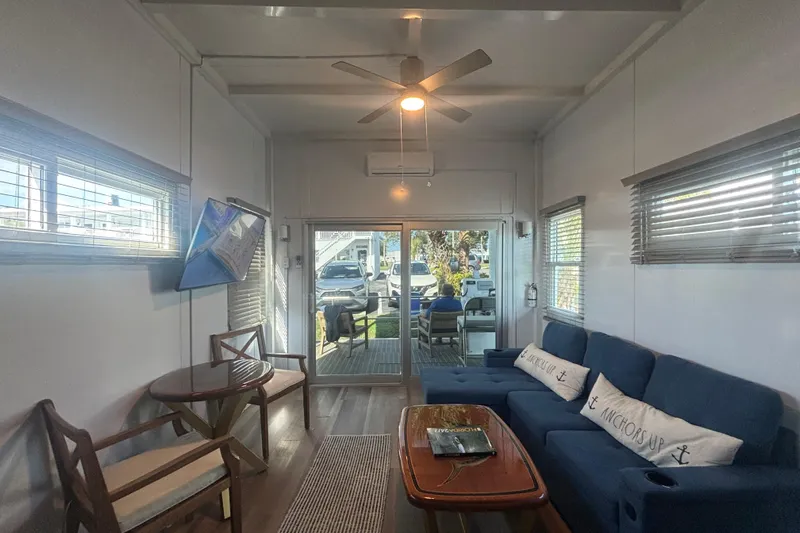 Miss Magnolia Yacht Photos Pics Salon