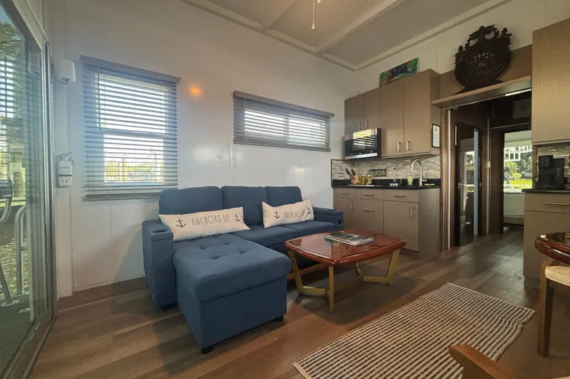 Miss Magnolia Yacht Photos Pics Salon