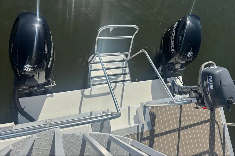 Miss Magnolia Yacht Photos Pics Engines