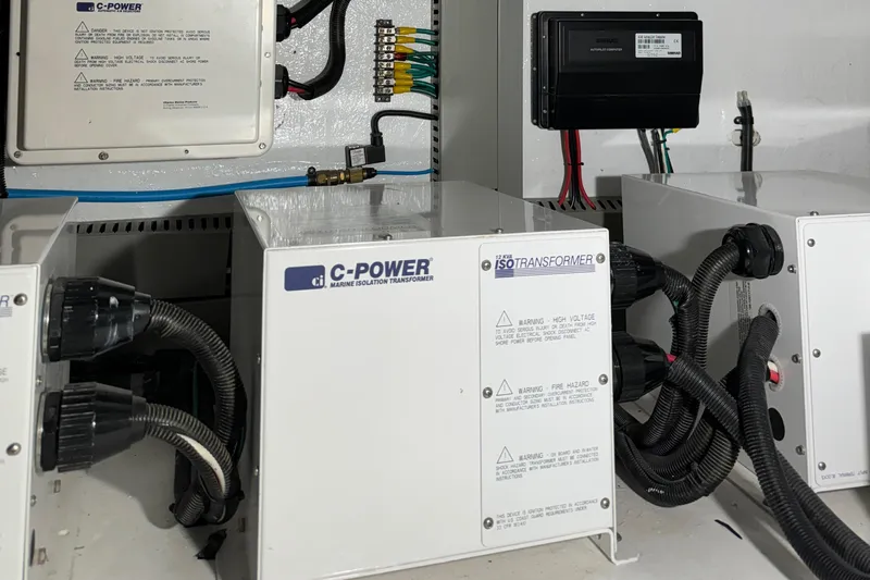 Mariner Yacht Photos Pics 