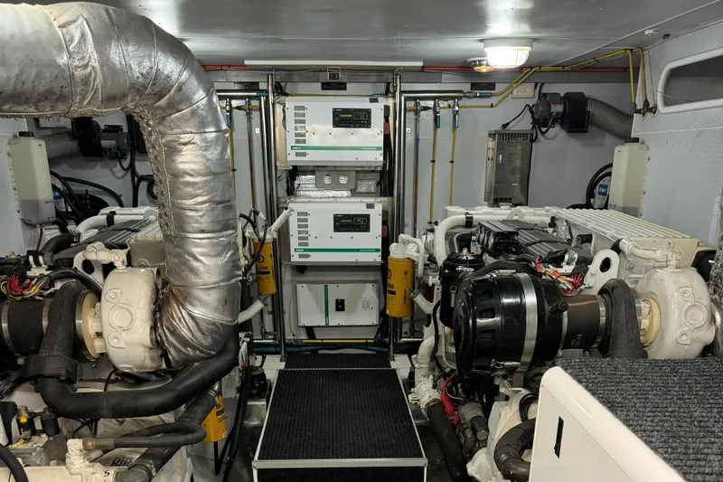 Mariner Yacht Photos Pics 