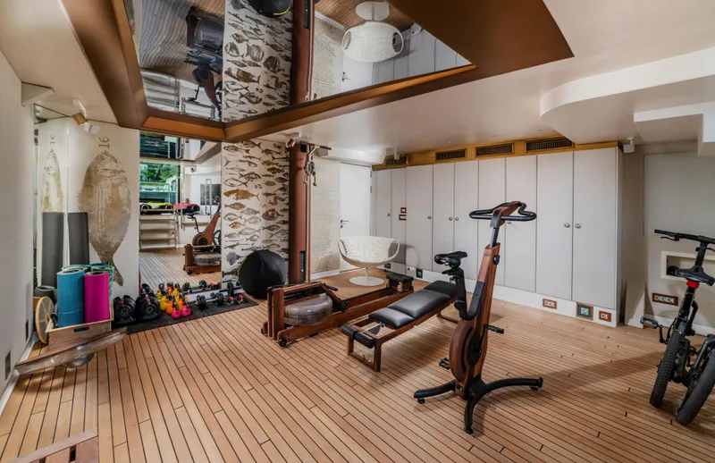 Joyme Yacht Photos Pics 