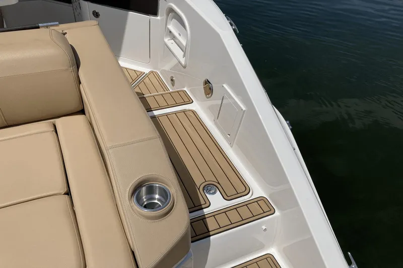 2019 Sea Ray 310 Slx Yacht Photos Pics 
