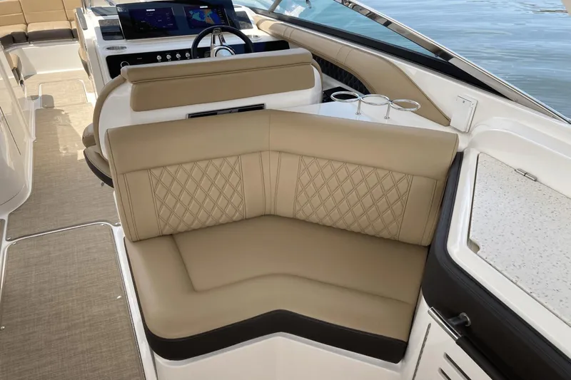 2019 Sea Ray 310 Slx Yacht Photos Pics 
