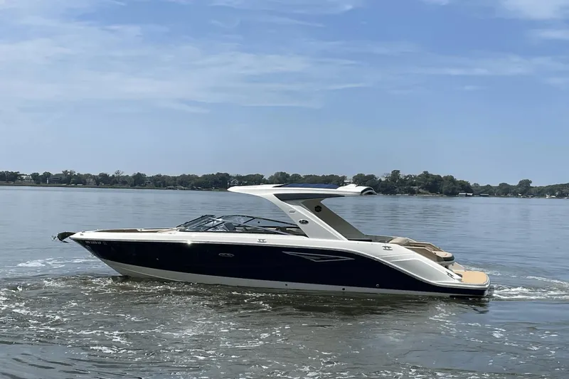 2019 Sea Ray 310 Slx Yacht Photos Pics 