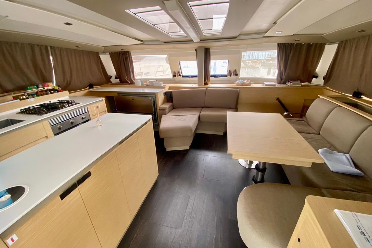 2024 Fountaine Pajot 50 