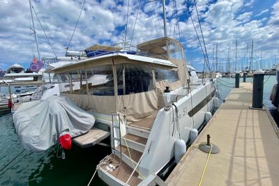 Yacht