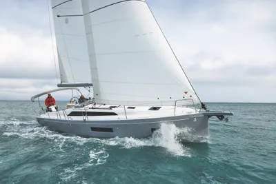 Beneteau Oceanis 37.1