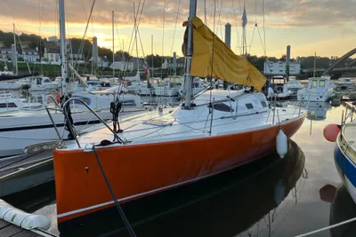 2004 Pogo 850