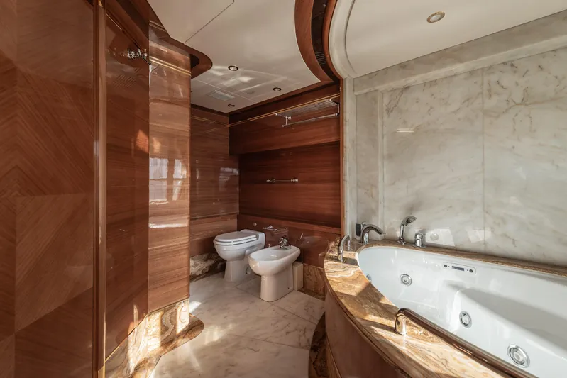 My Sisa Yacht Photos Pics Benetti Vision 145 - MY SISA - For Sale