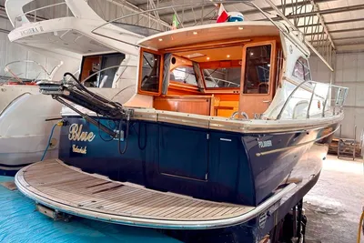 2004 Cantieri Estensi 360 Goldstar