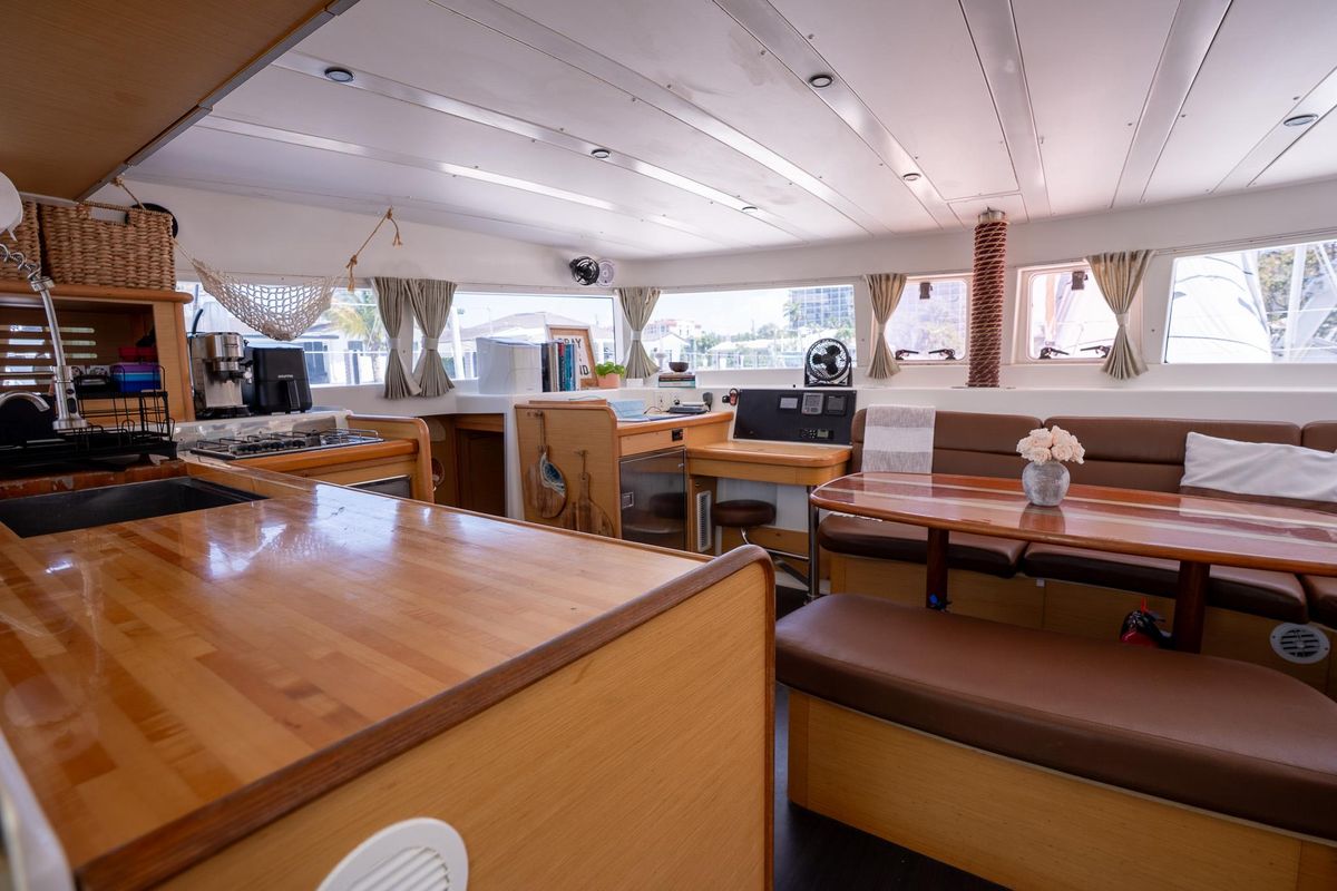 2009 Lagoon 42 