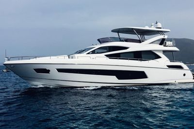 Yacht