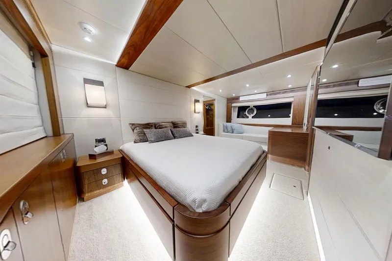 Glasax Yacht Photos Pics Luxurious interior of 2016 Sunseeker 75 Yacht, featuring elegant bedroom design.