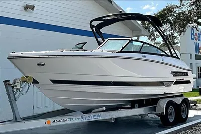 Monterey 215SS