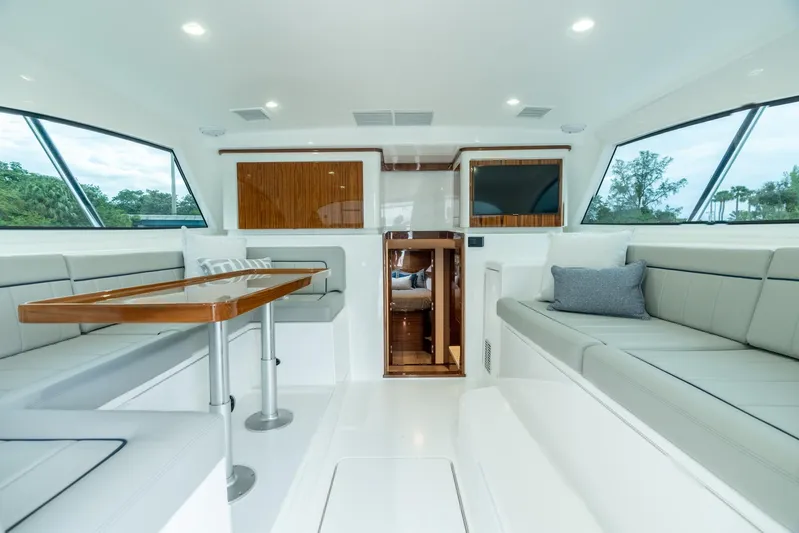 2026 Viking 46bf Yacht Photos Pics Viking 46 Billfish Command Deck