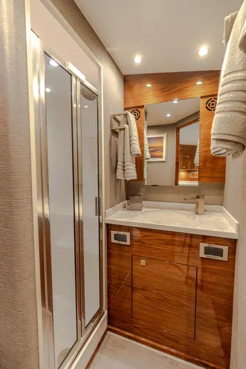 2026 Viking 46bf Yacht Photos Pics Viking 46 Billfish Private head