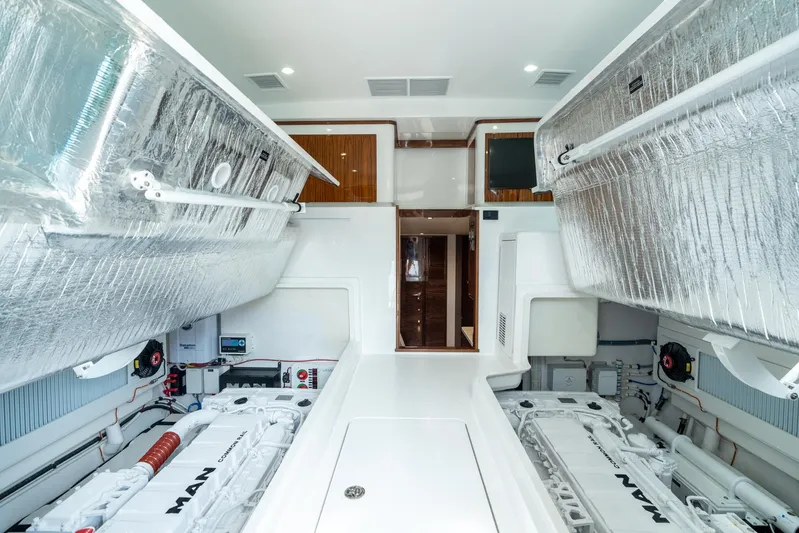 2026 Viking 46bf Yacht Photos Pics Viking 46 Billfish Engine Room