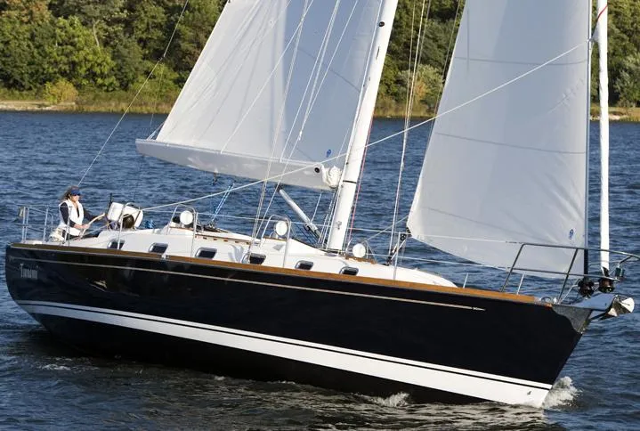 Bella Yacht Photos Pics 