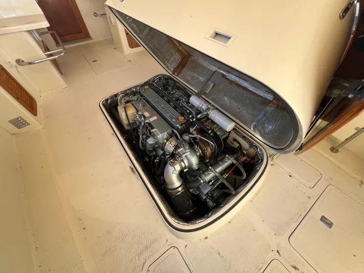 Smoke On The Water Yacht Photos Pics 