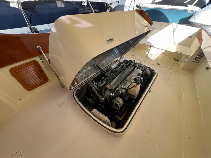 Smoke On The Water Yacht Photos Pics 