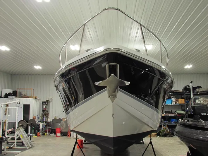 Vixen Yacht Photos Pics 