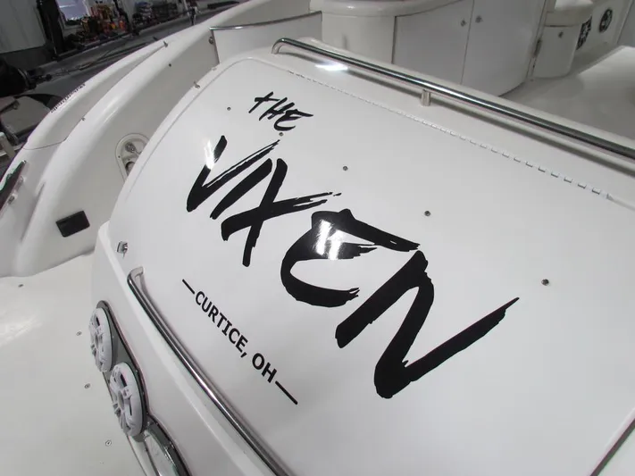 Vixen Yacht Photos Pics 