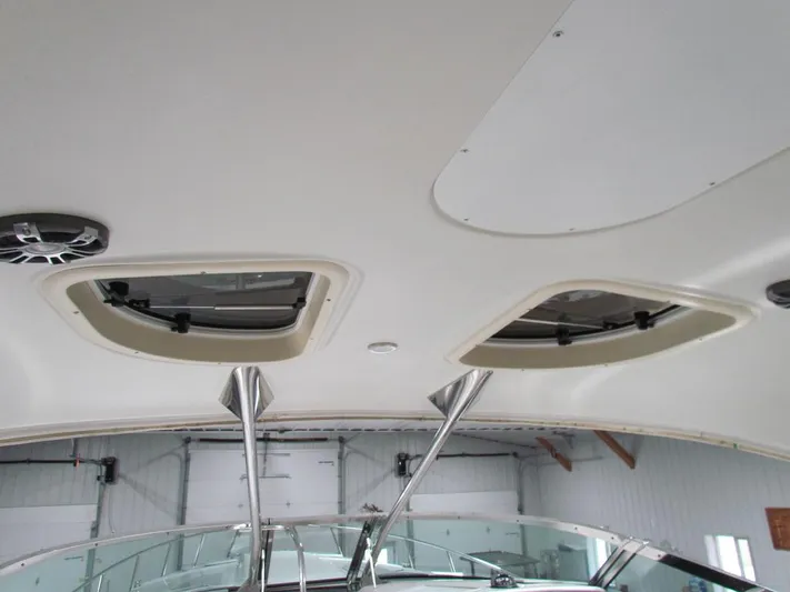 Vixen Yacht Photos Pics 