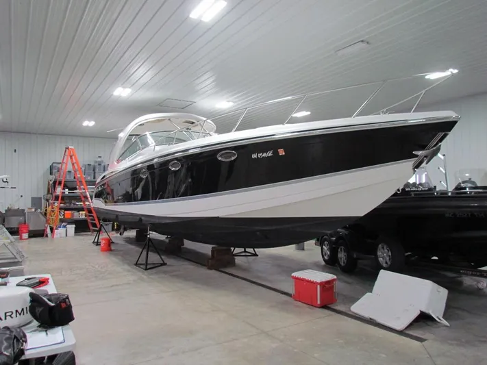 Vixen Yacht Photos Pics 