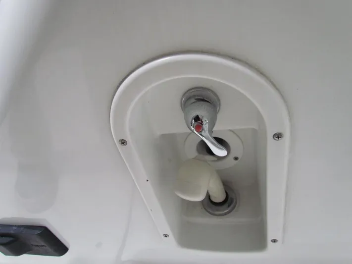 Vixen Yacht Photos Pics 