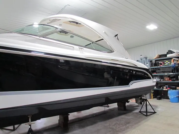 Vixen Yacht Photos Pics 