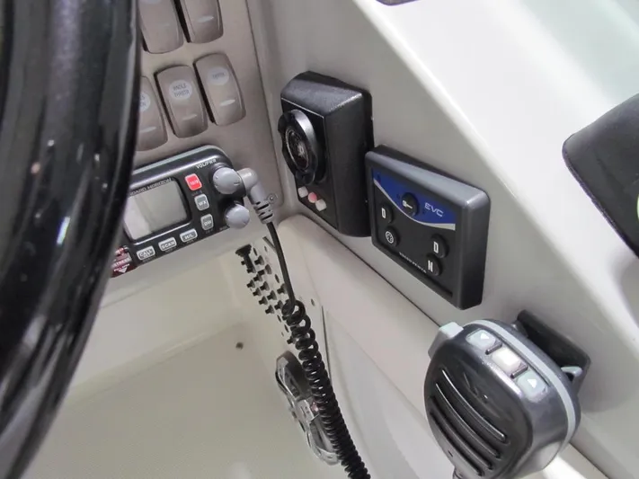 Vixen Yacht Photos Pics 