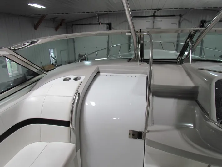 Vixen Yacht Photos Pics 