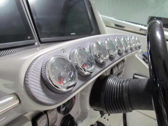 Vixen Yacht Photos Pics 