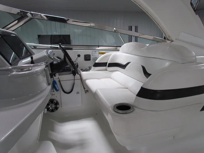 Vixen Yacht Photos Pics 