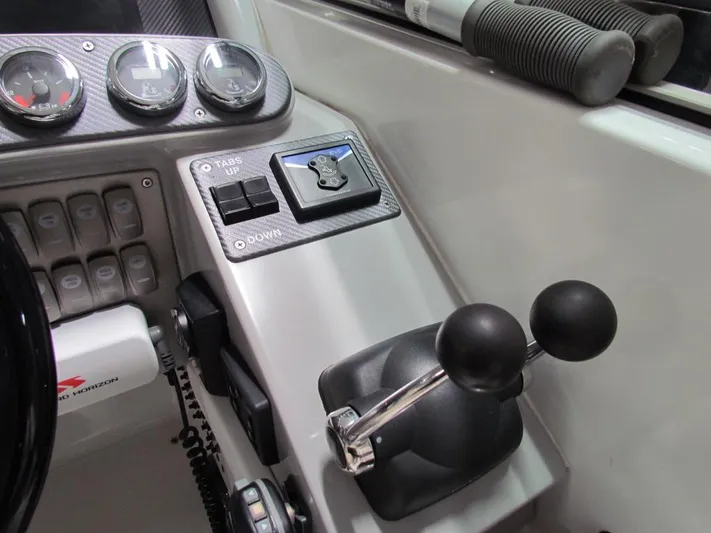 Vixen Yacht Photos Pics 