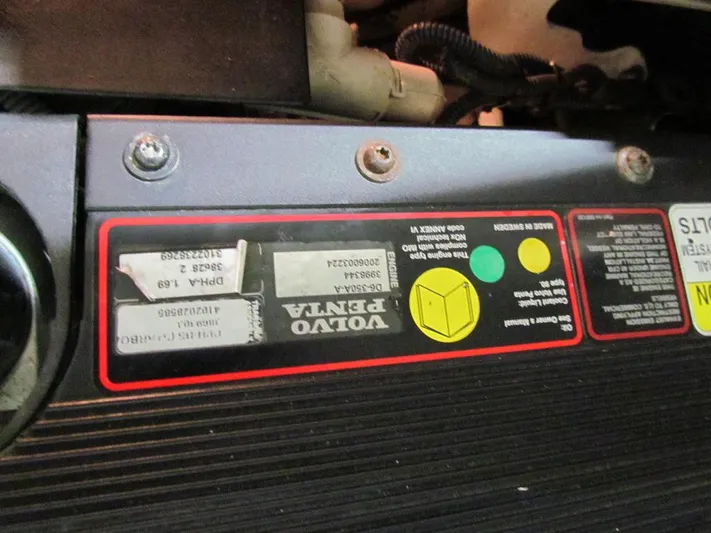 Vixen Yacht Photos Pics 