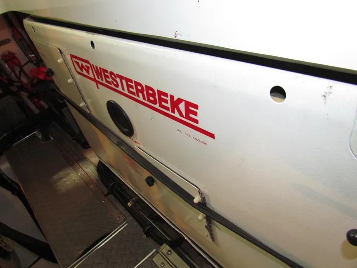 Vixen Yacht Photos Pics 