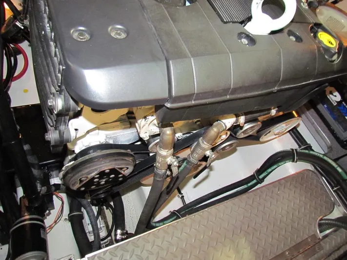 Vixen Yacht Photos Pics 