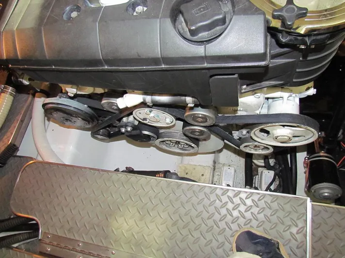 Vixen Yacht Photos Pics 