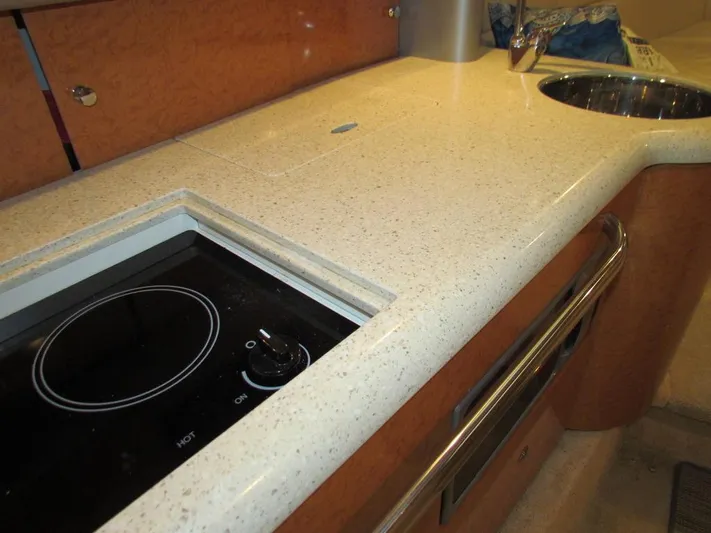 Vixen Yacht Photos Pics 